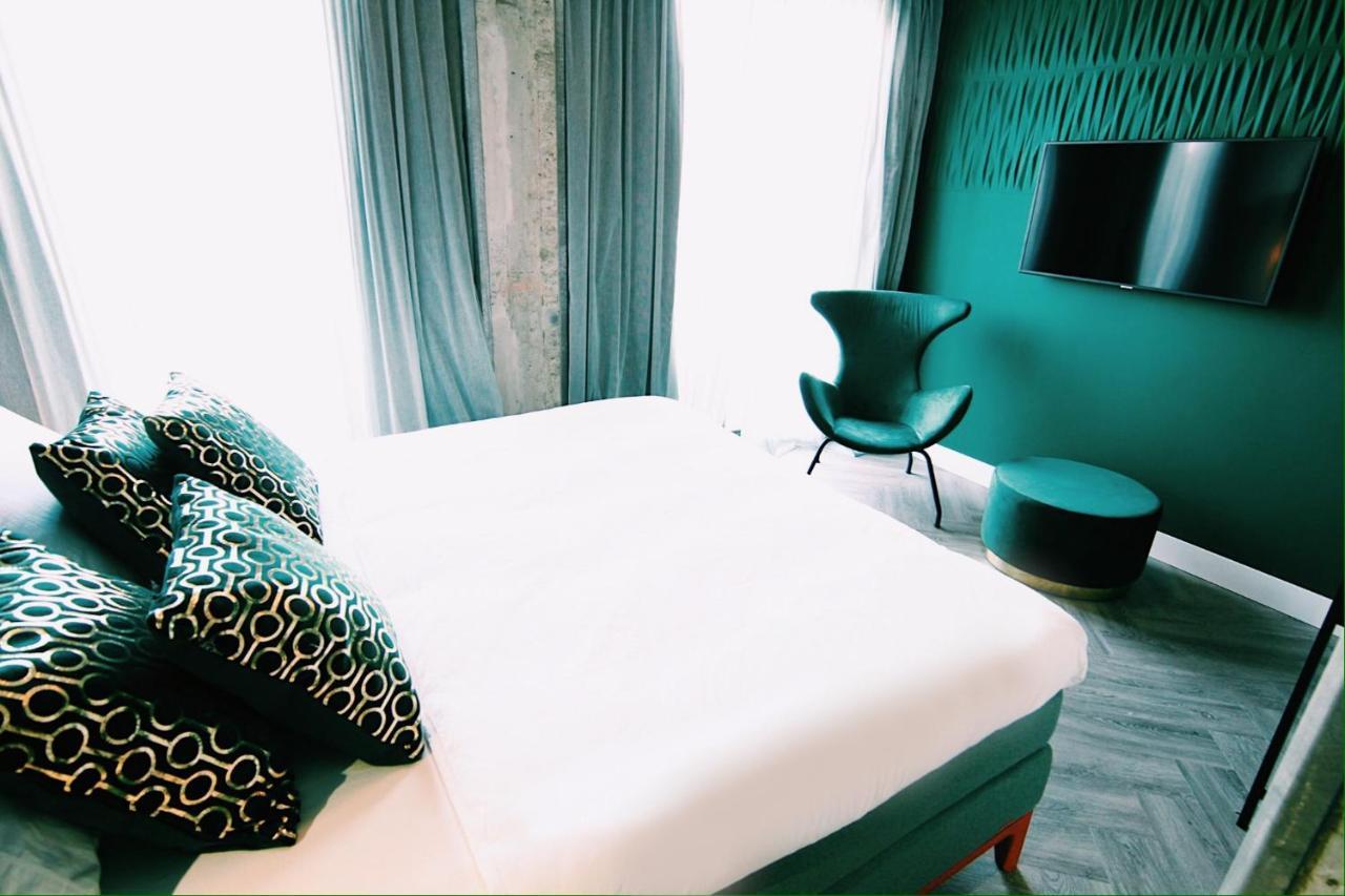 Bed, Bites & Business Hotel Rotterdam Exteriör bild